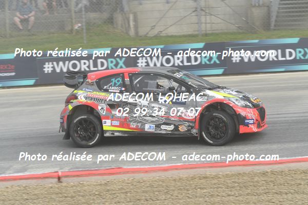 http://v2.adecom-photo.com/images//1.RALLYCROSS/2021/RALLYCROSS_LOHEACRX _2021/EUROPE_RX1/LAMBEC_Pascal/40A_8849.JPG